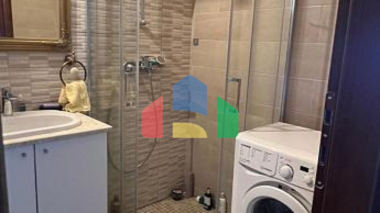 Просторная квартира с видом на море в Тивате, район Мажино