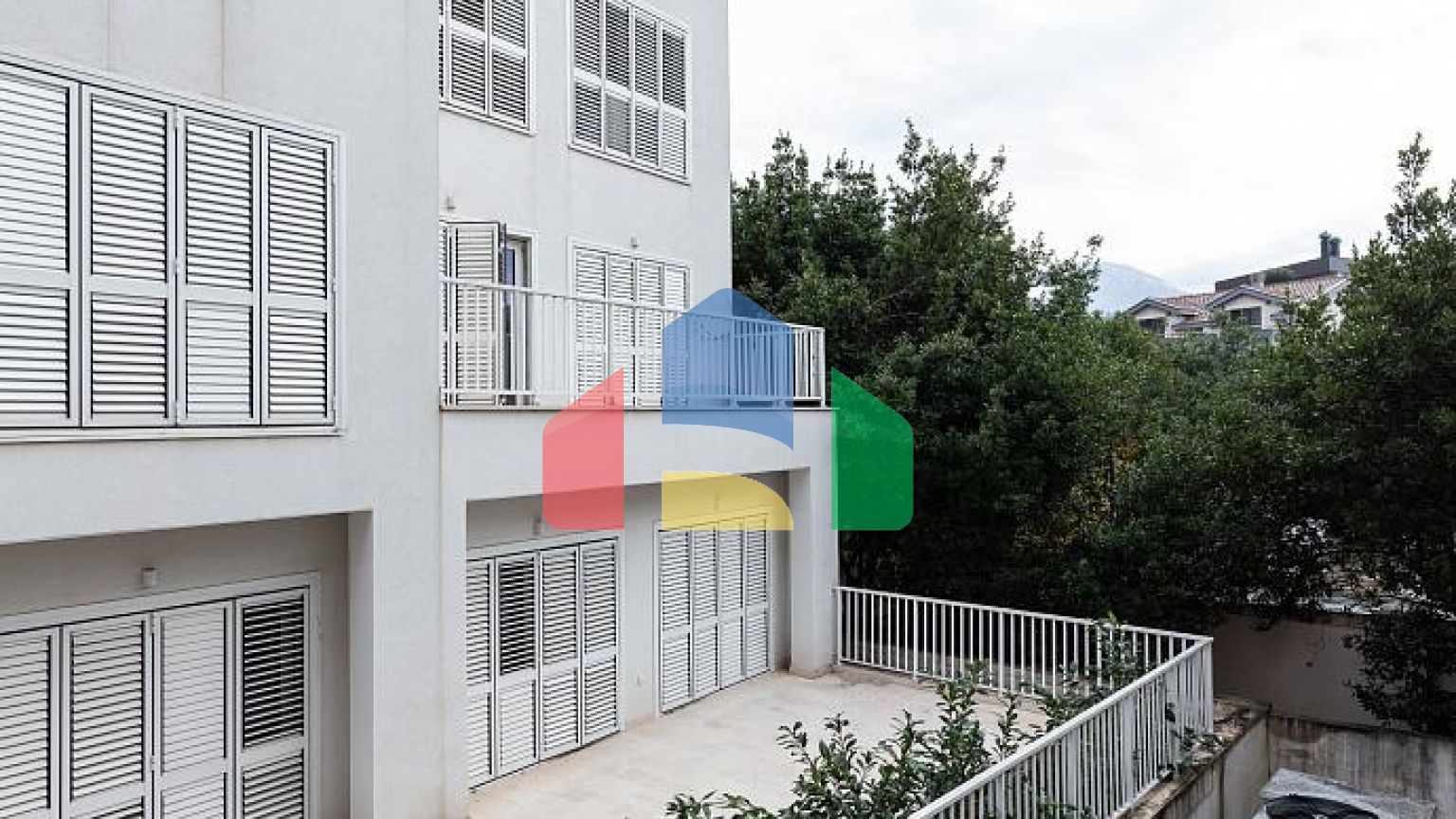 Студия в самом центре Тивата