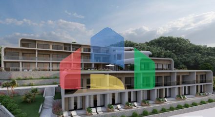 Просторная студия с террасой 26 м² и видом на море в премиум-комплексе, Тиват, Черногория.