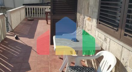 Продаётся легальный дом с видом на Которский залив, Тиват, Черногория