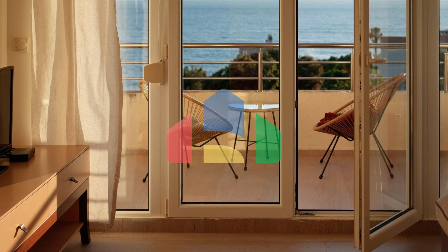 Продаётся легальный дом с видом на Которский залив, Тиват, Черногория