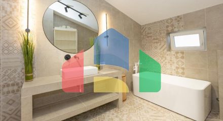 Продажа просторного легального энергонезависимого дома в Тивате