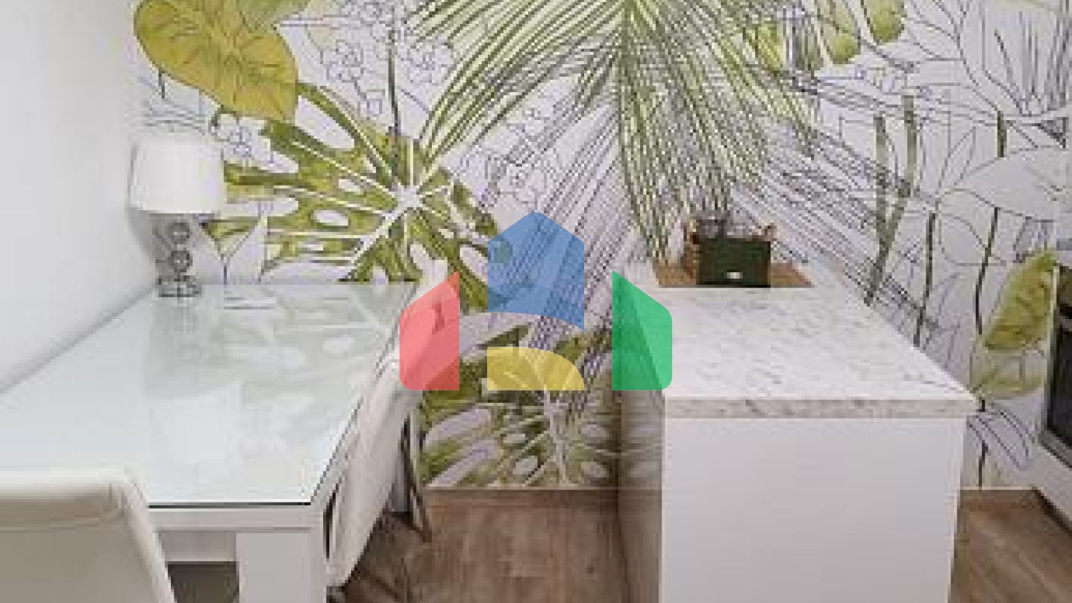 На продажу двухкомнатная квартира в Тивате рядом с морем