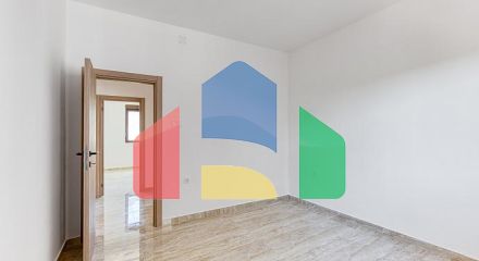 Отремонтированная квартира в Тивате, 78 м²