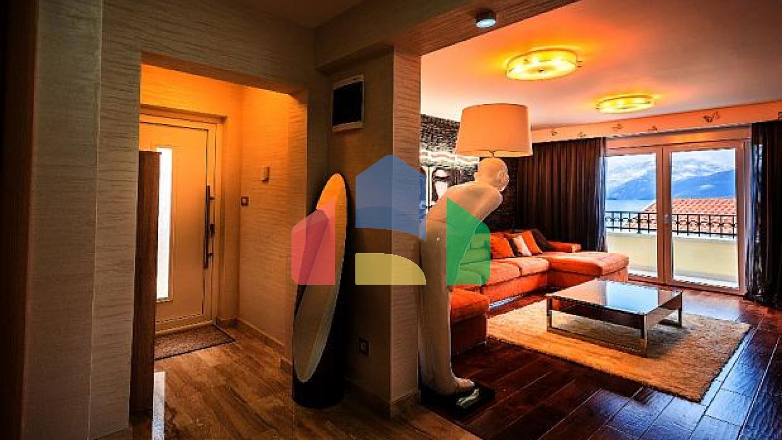 Дом с бассейном в Крашичи