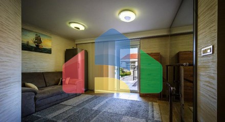 A villa with pool in Krasici