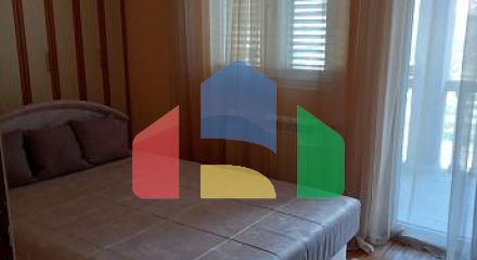 Трехэтажный просторный дом в Тивате Трехэтажный просторный дом в Тивате