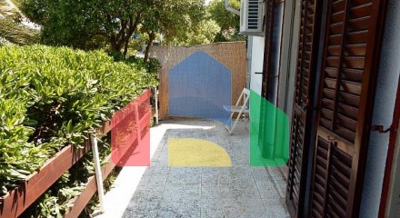 House with sea views in Krasici