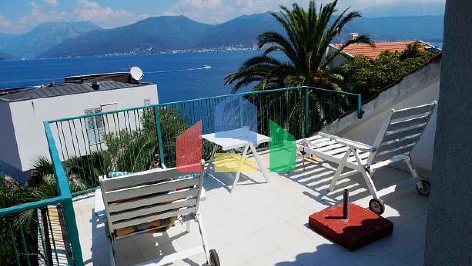 Дом с видом на море в Крашичи