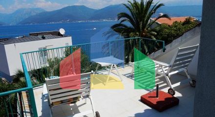 Дом с видом на море в Крашичи Дом с видом на море в Крашичи