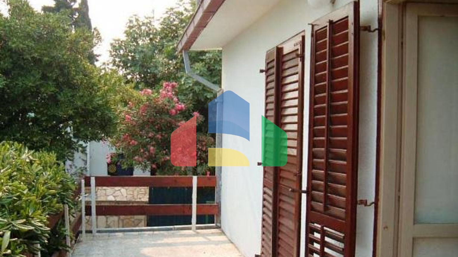 Дом с видом на море в Крашичи