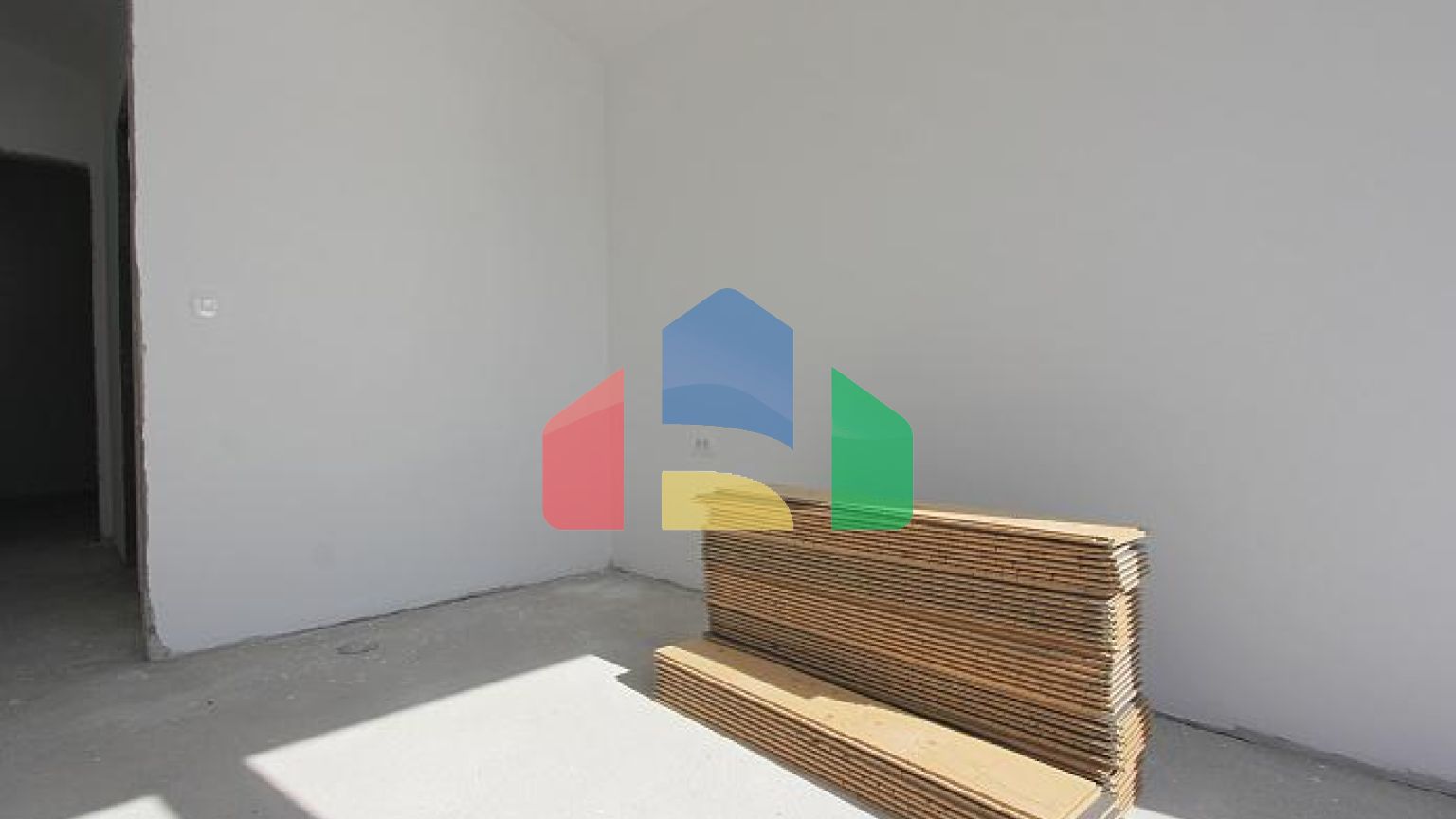 Элитные апартаменты на первой линии в Опатово