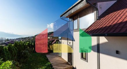 Современный Дом в Полутрадиционном Стиле на Холме Тиват Современный Дом в Полутрадиционном Стиле на Холме Тиват