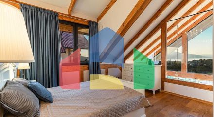 Современный Дом в Полутрадиционном Стиле на Холме Тиват Современный Дом в Полутрадиционном Стиле на Холме Тиват