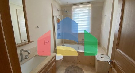 Luxurious One-Bedroom Apartment with Sea View in Porto Montenegro