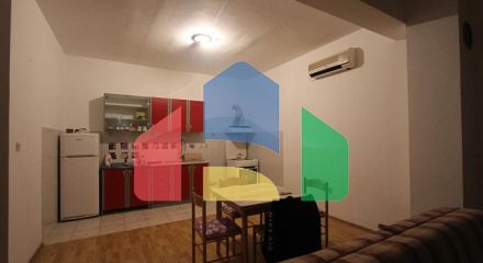 Двухэтажный дом в Xерцег Нови