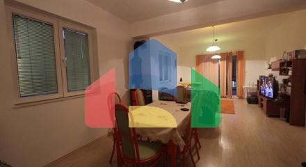 A furnished house in Topla