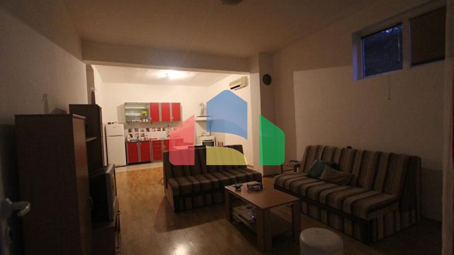 Двухэтажный дом в Xерцег Нови