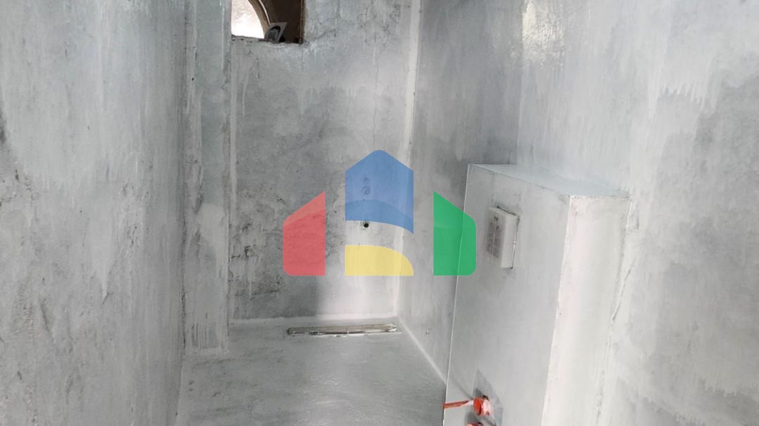 Трехэтажный дом в Ульцине, район Лиман