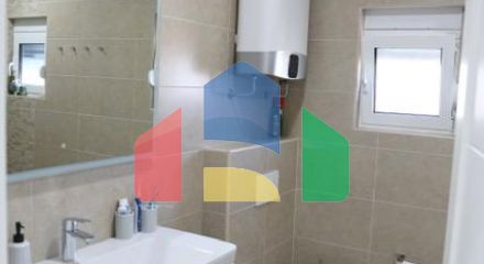 Большая квартира с 2 спальнями не далеко от Велика плажа в Улцине