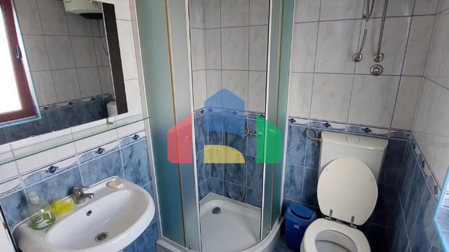 Предлагается к продаже дом площадью 155 м2 с земельным участком 322 м2 пригopoде города Ульцинь (Дoньи Штой)