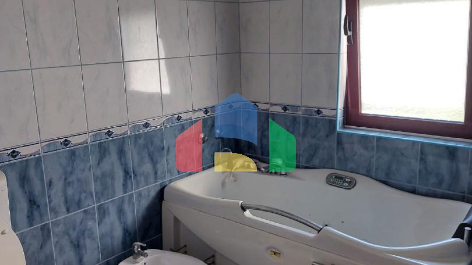 Предлагается к продаже дом площадью 155 м2 с земельным участком 322 м2 пригopoде города Ульцинь (Дoньи Штой)