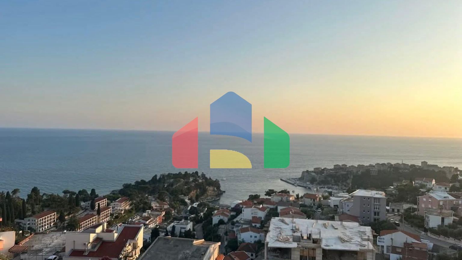 Продаётся квартира с двумя спальнями в комплексе с бассейном в Ульцине