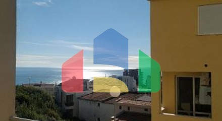 Двухкомнатная квартира с видом на море в Ульцине