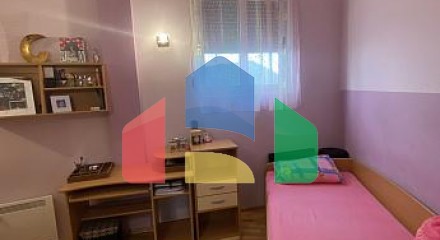 Дом всего в 50 метрах от моря в Улцине