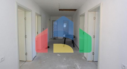 Двухэтажный дом в Дони Штой