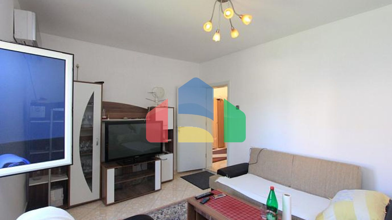 Двухэтажный дом в Дони Штой