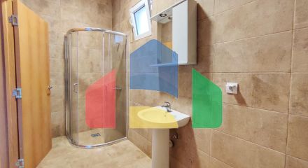 Четырехэтажный дом с гаражом недалеко от моря