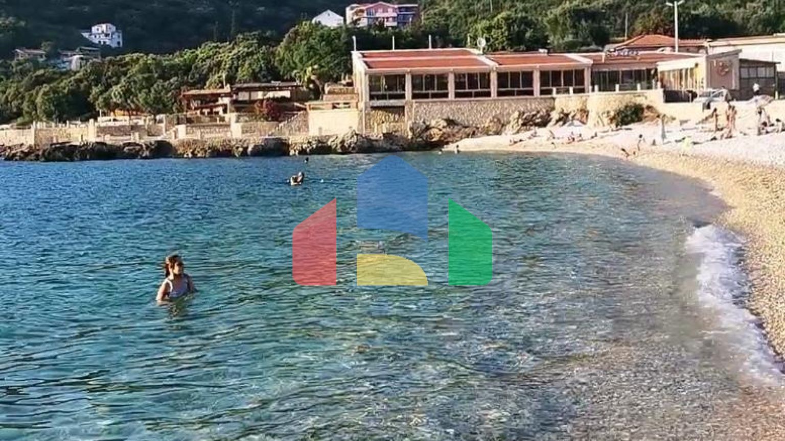 Просторная квартира в Утехе с видом на море