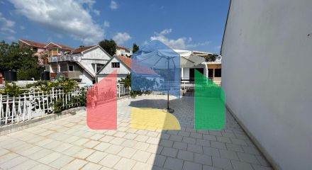 Таунхаус с садом в Утехе рядом с морем