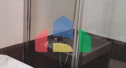 Трёхэтажная вилла на первой линии, Хладна Увала