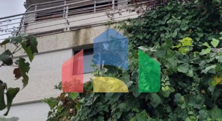 Трёхэтажная вилла на первой линии, Хладна Увала