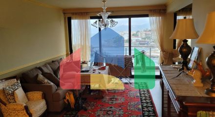 Трёхэтажная вилла на первой линии, Хладна Увала