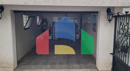 Трёхэтажная вилла на первой линии, Хладна Увала