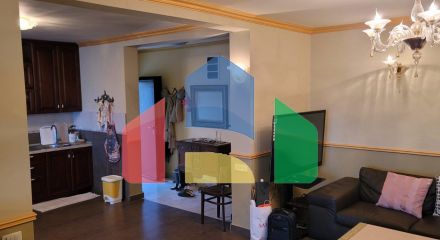 Трёхэтажная вилла на первой линии, Хладна Увала