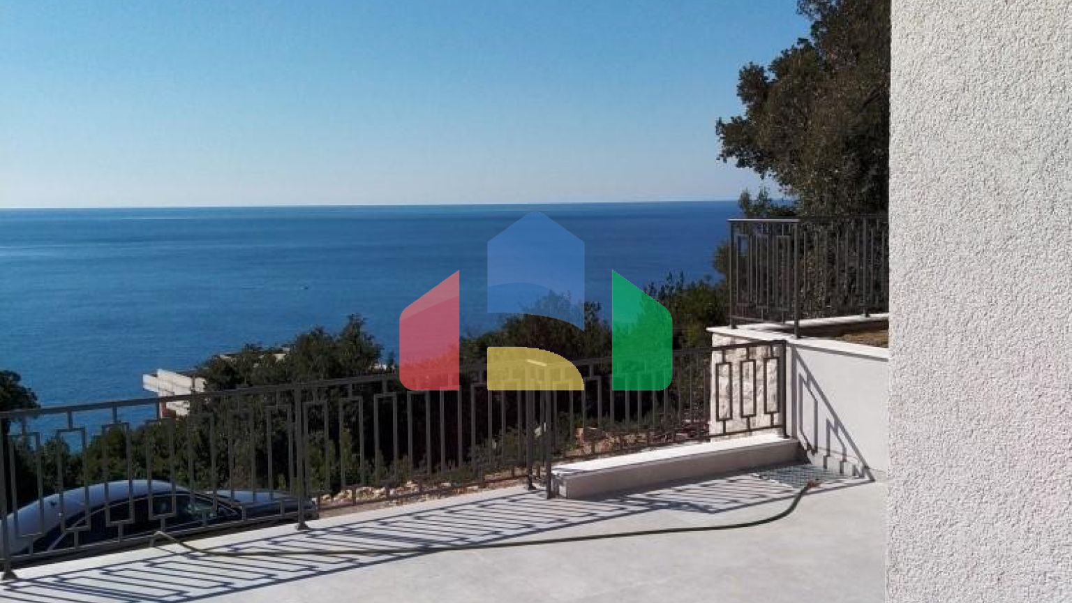 Новая вилла в Утехе