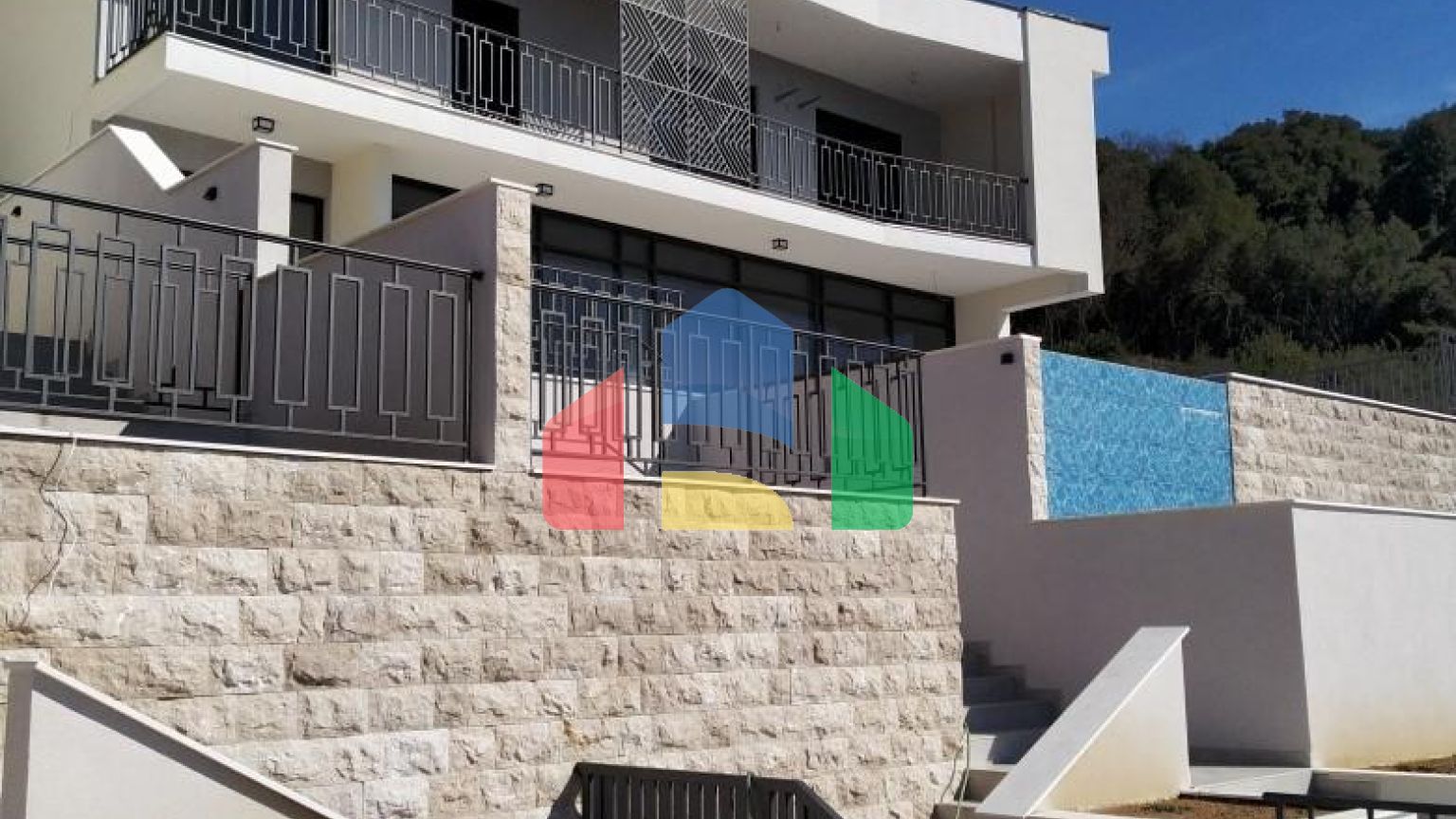 Новая вилла в Утехе