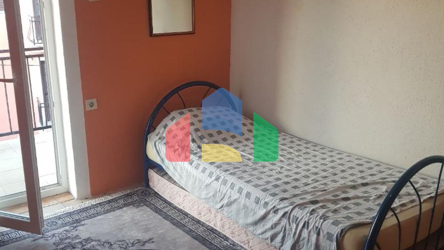 Двухэтажный дом живописном месте  в Утехе, Бар