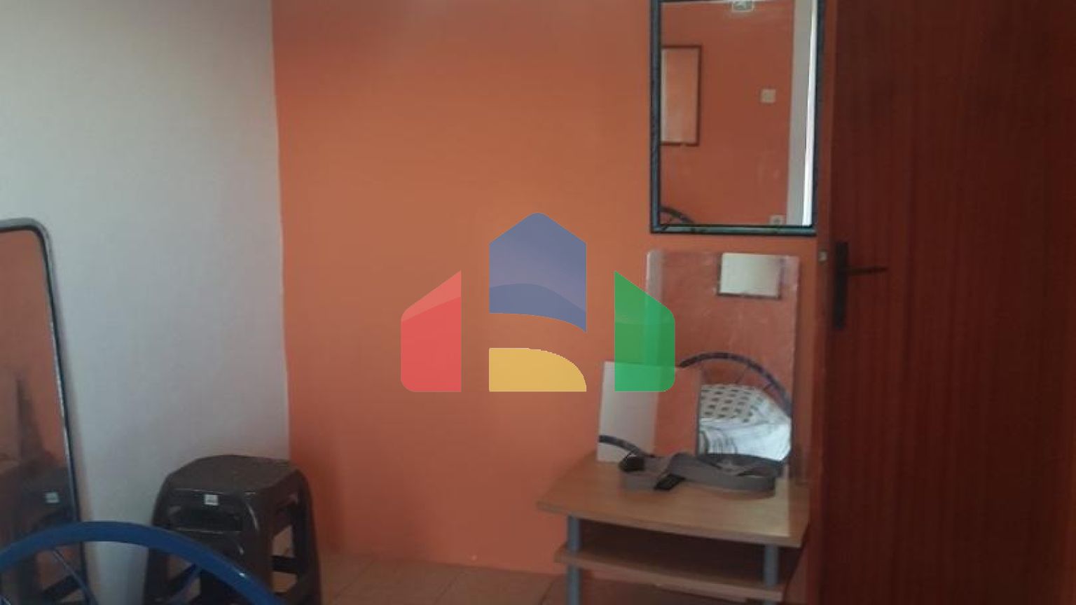 Двухэтажный дом живописном месте  в Утехе, Бар