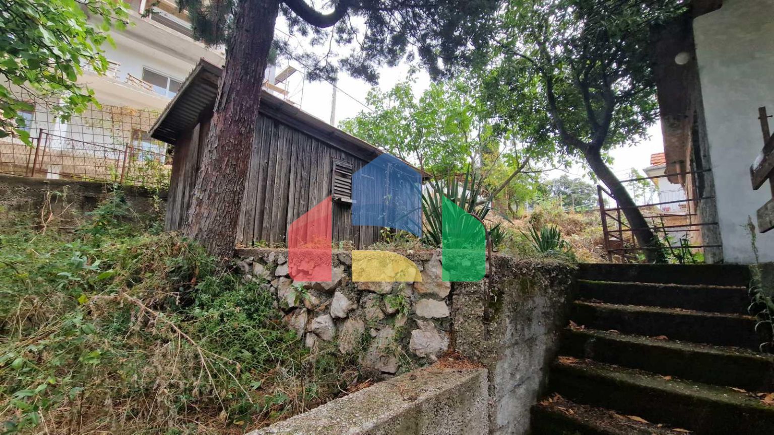 Легальный одноэтажный дом  с гаражом Утехе.