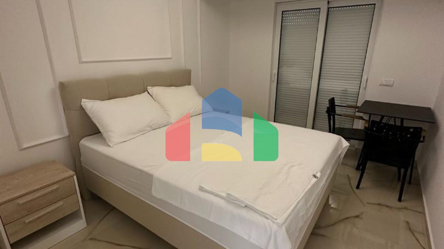 Квартира с двумя спальнями  в Утехе, Бар