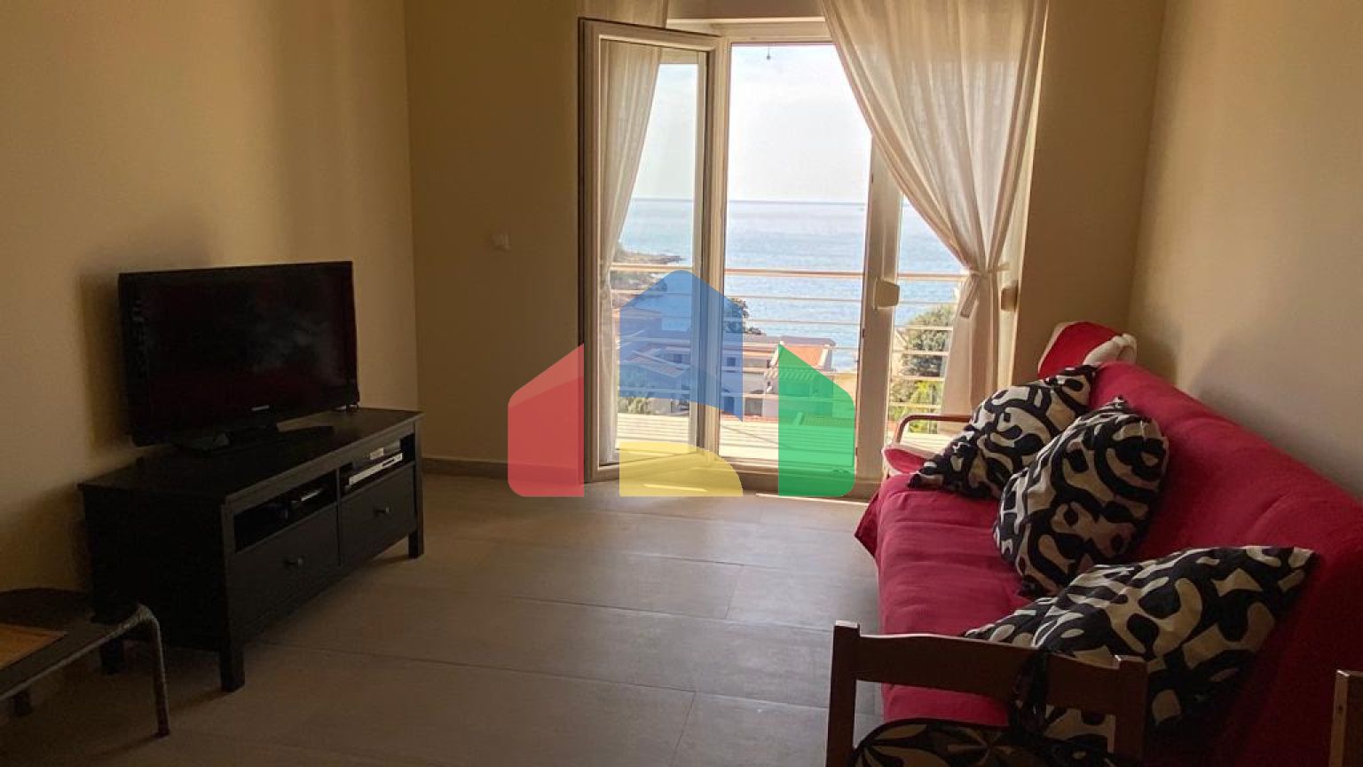 Квартира с видом на море в 100 метрах от пляжа