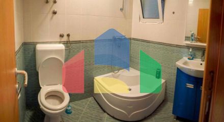 Дом типа таунхаус в 50 метрах от частного пляжа с прекрасным видом на море в Утехе!