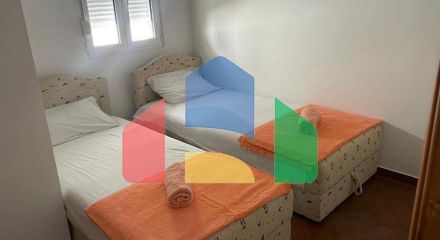 Дом типа таунхаус в 50 метрах от частного пляжа с прекрасным видом на море в Утехе!