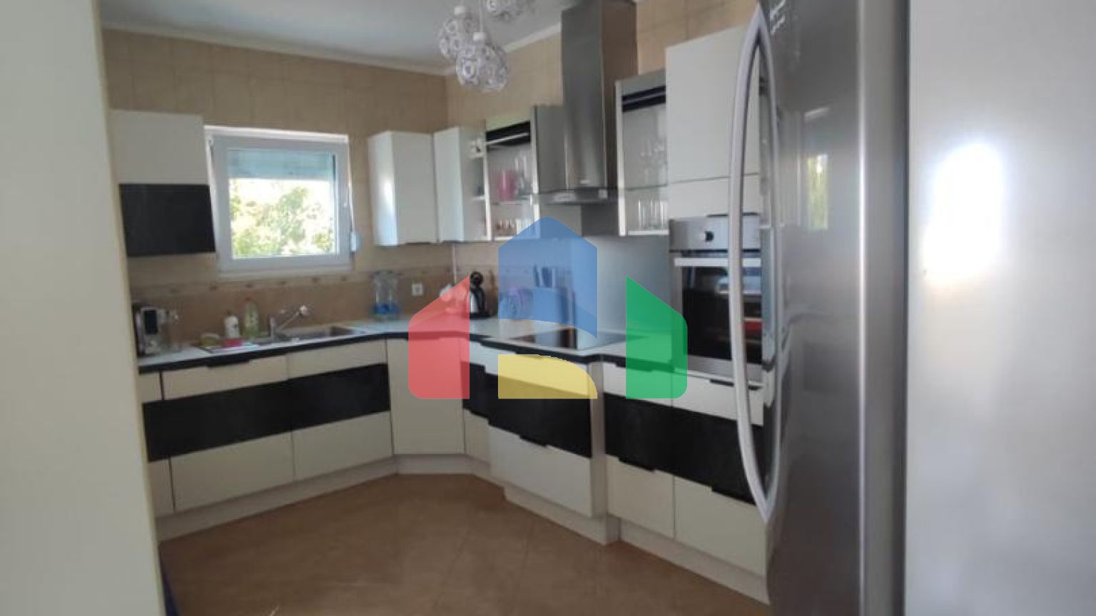 Вилла с ландшафтным дизайном в Утехе