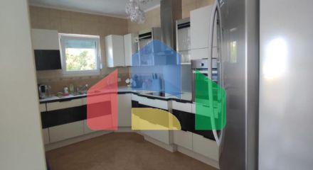 Вилла с ландшафтным дизайном в Утехе